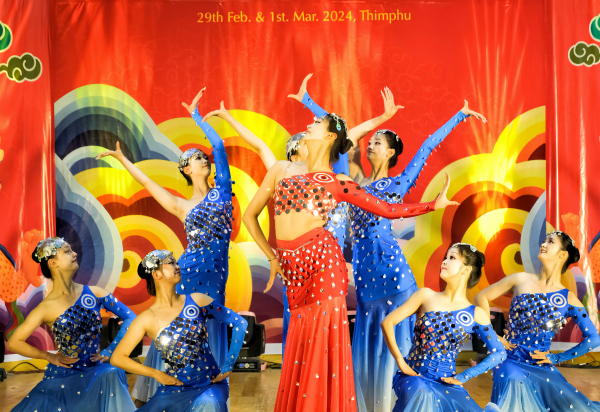 图片7：傣族舞《年年有余》_副本.png